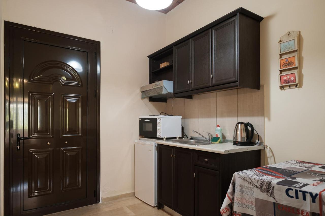 Erifili Apartments Сидари Екстериор снимка