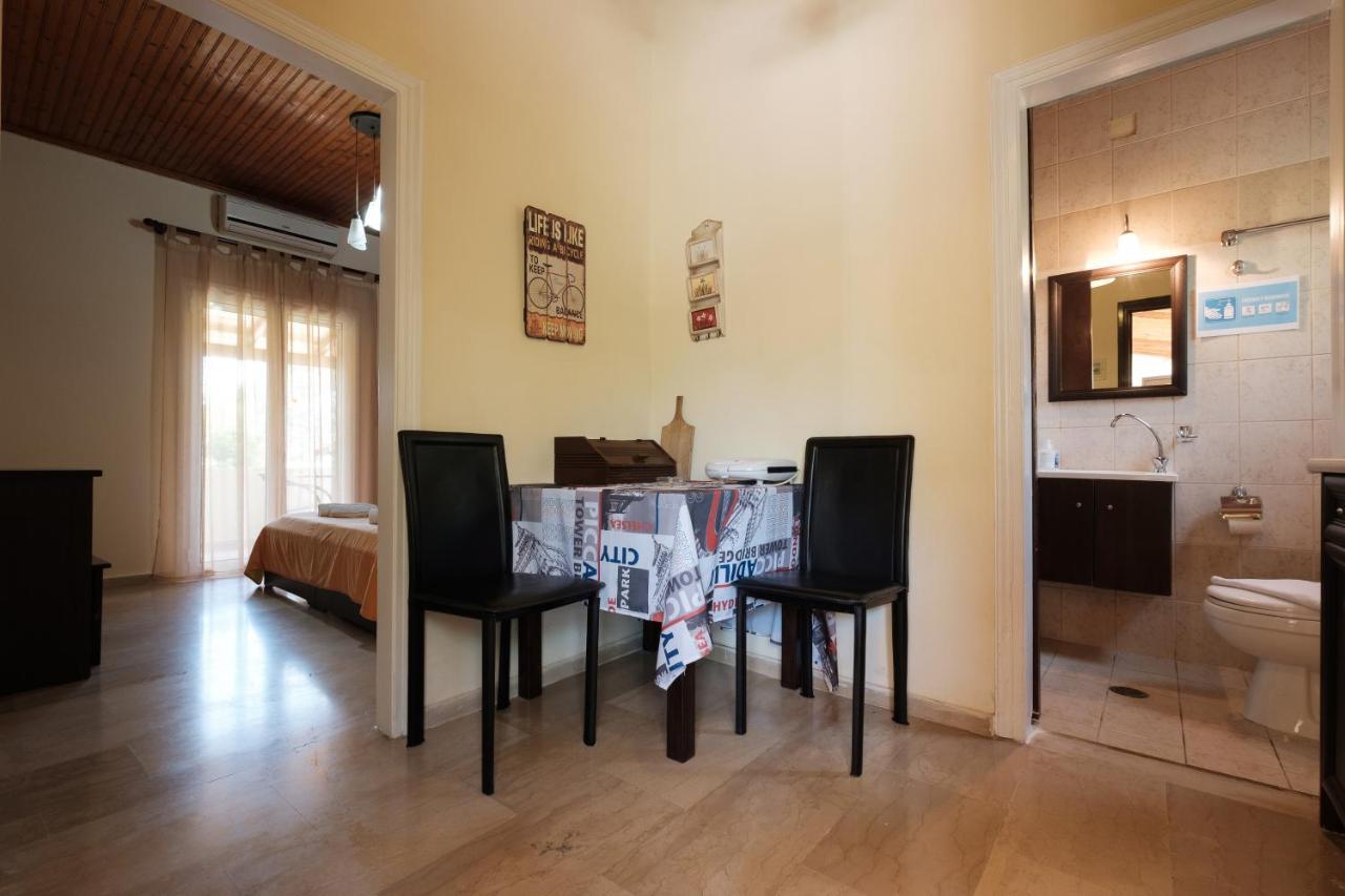 Erifili Apartments Сидари Екстериор снимка