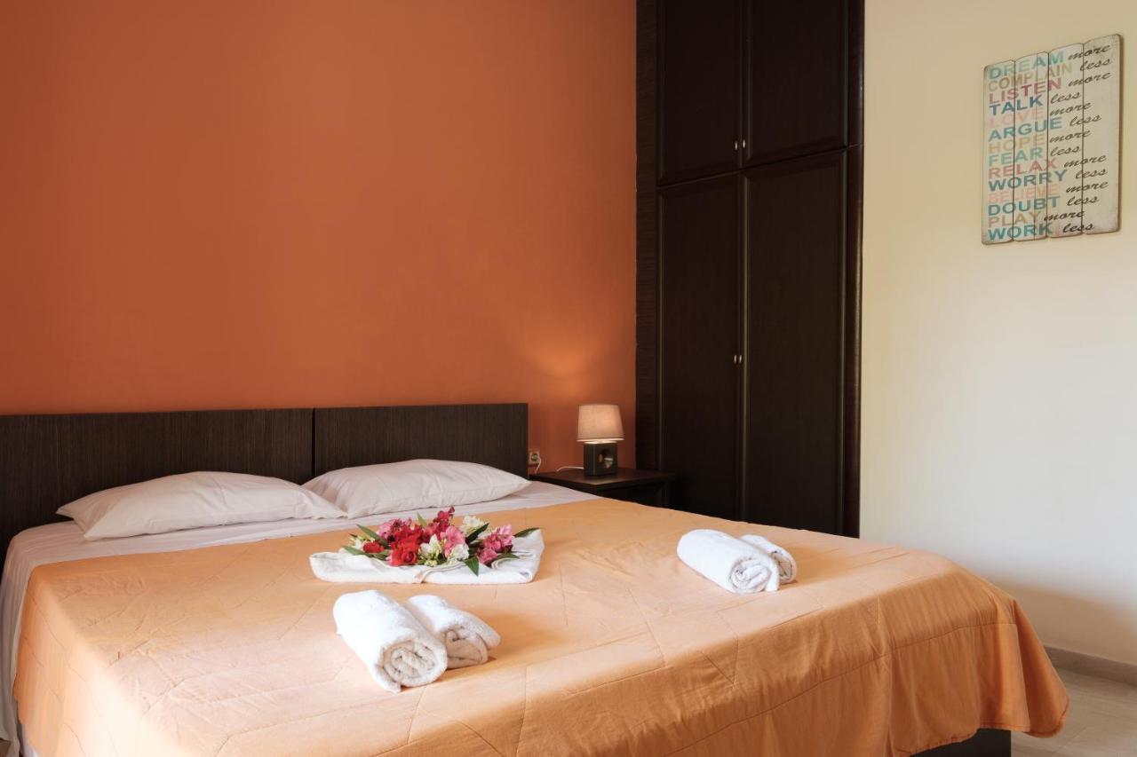Erifili Apartments Сидари Екстериор снимка