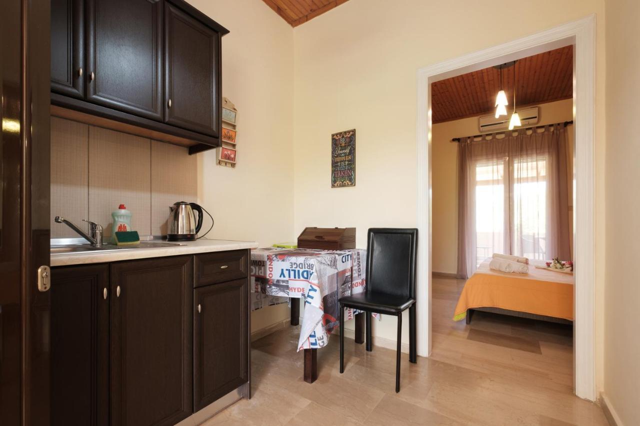 Erifili Apartments Сидари Екстериор снимка