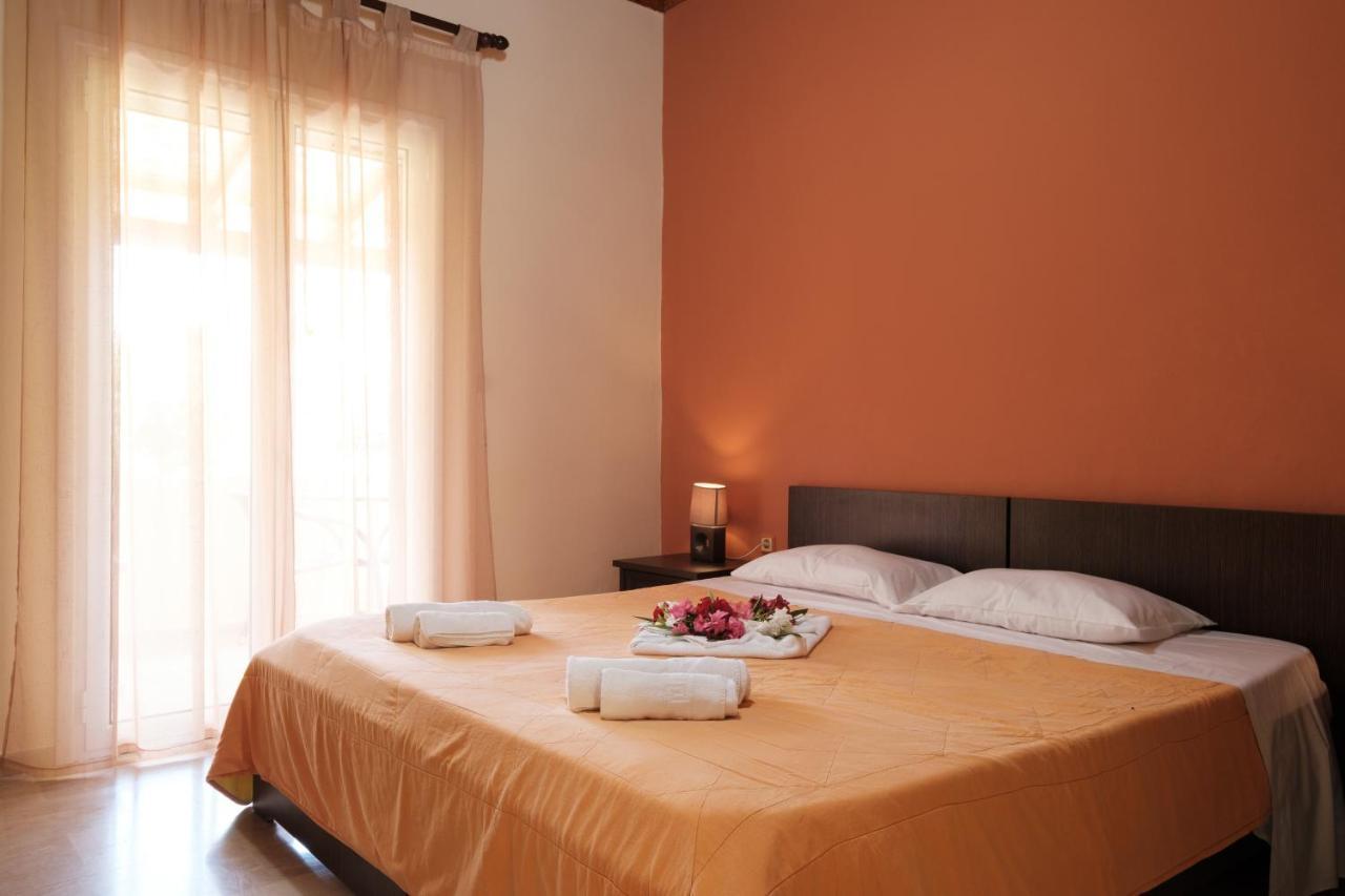 Erifili Apartments Сидари Екстериор снимка