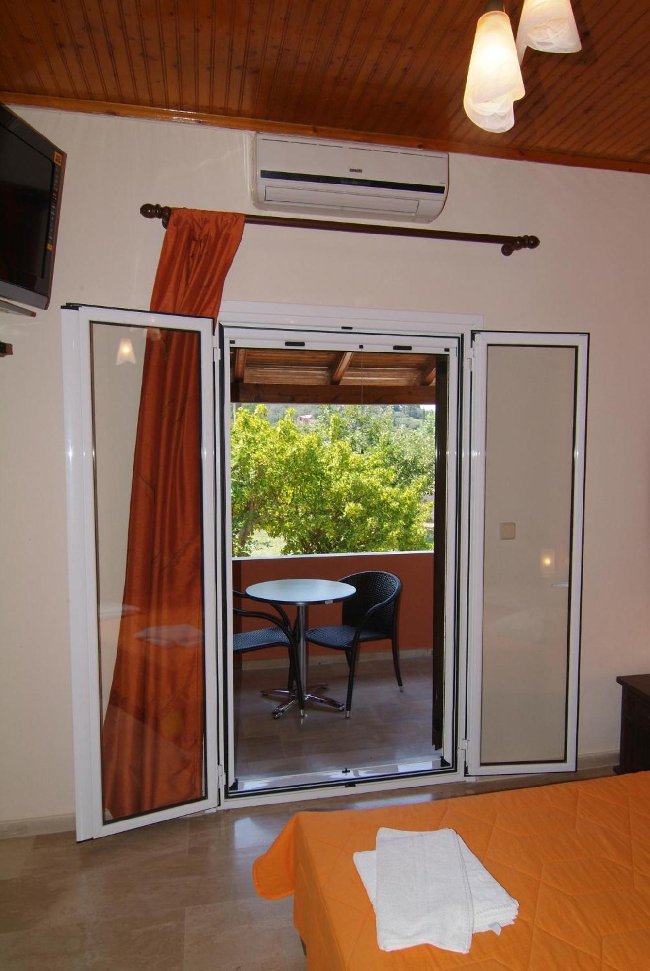 Erifili Apartments Сидари Екстериор снимка